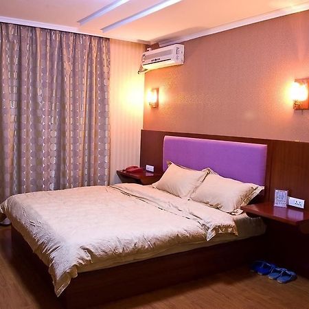 Yueliangwan Hotel Liuzhou Zewnętrze zdjęcie